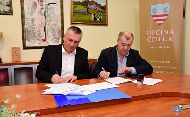 Potpisan ugovor za izgradnju sportske dvorane Osnovne škole Bijakovići