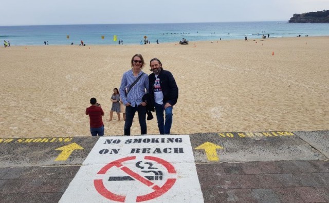 Zabranjeno pušenje: 'Ovo je zemlja za pametne ljude kojima se ne čeka da se uhljebe guzonjini sinovi'