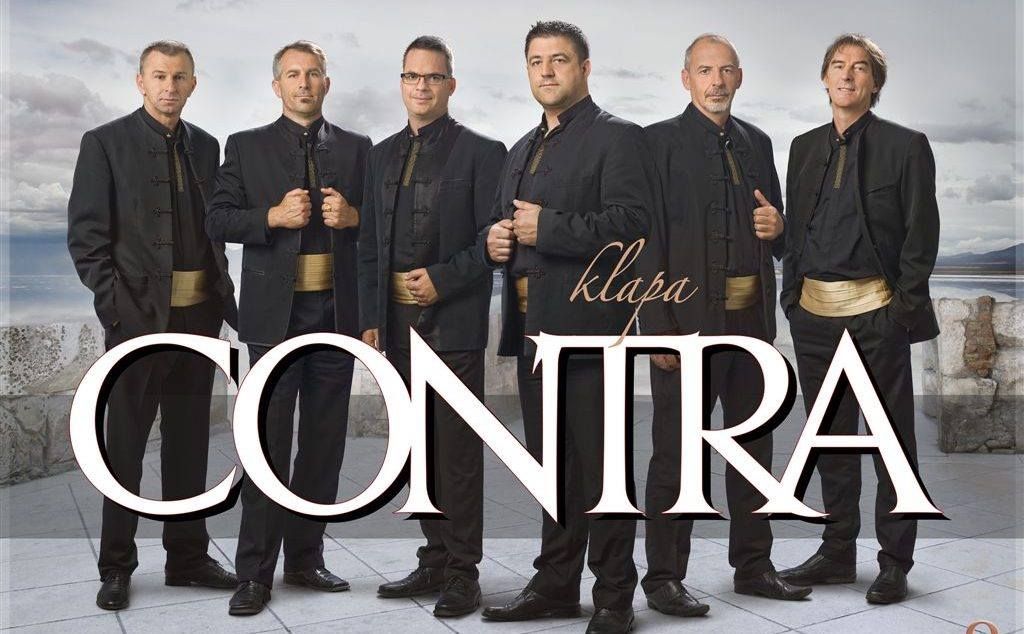 BOŽIĆ U NERETVI Koncert klape Contra u Metkoviću