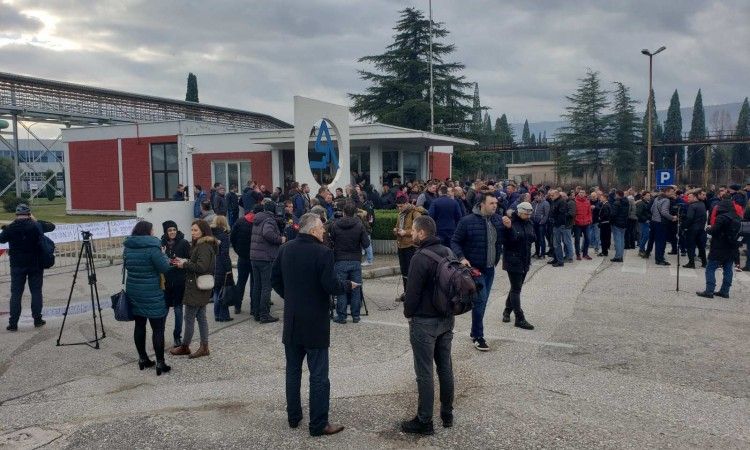 Dijele se otkazi preostalim radnicima Aluminija