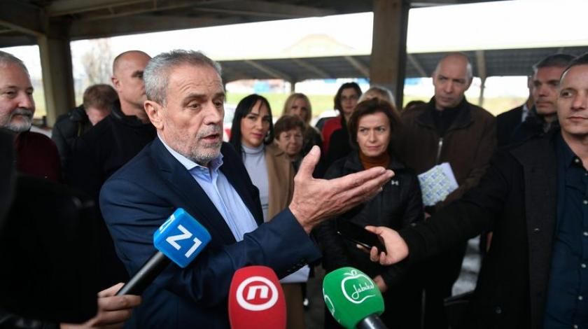 Bandić ponovno napao novinarku: 'Radi vas mi je neugodno'