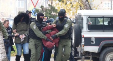 U akciji 'Mreža III' uhićeno 20 osoba te pronađena droga, pištolji i bombe