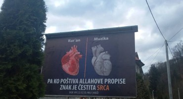 BILLBOARDI PODIJELILI JAVNOST Čuvaj se bradonje on dolazi po našu djecu