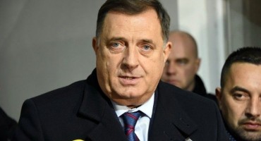 DODIK 'S jedne strane imamo proces odlaska mladih, s druge kolone migranata'