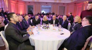 Dodik i Lepa Brena u humanitarnoj akciji za djecu s poteškoćama