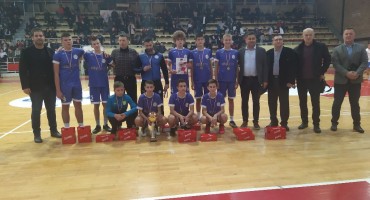 Osnovna škola Silvija Strahimira Kranjčevića pobjednik školskog natjecanja na Božićnom turniru