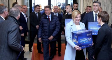 predsjednički izbori, Hrvatska, Kolinda Grabar Kitarović, prikupljeni potpisi