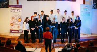 Božićni koncert udruge UZOR i VS 'Ivančice i prijatelji'