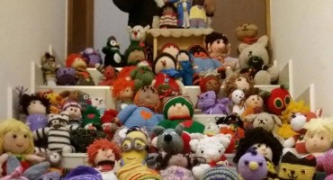 Mostarka isheklala 100 vunenih lutki: Prihod od donatorske večeri ide  vrtiću 'Sunčani most'