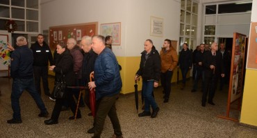 POČELO GLASOVANJE U Mostaru otvorena sva biračka mjesta