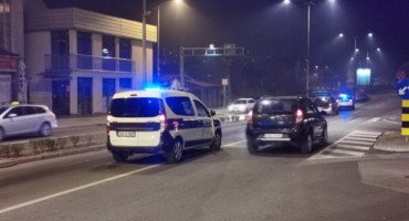 Zenica: Automobilom udario dvoje pješaka