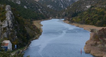 ZRMANJA Uz tisuće litara kancerogenog ulja pronađene i radioaktivne konzerve