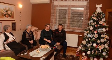 MOSTAR Tradicionalni božićni običaji obitelji Pehar