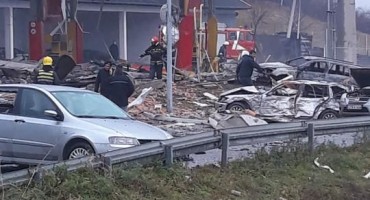 Zvornik, explozija, ruševine