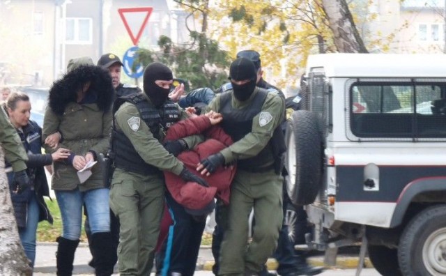 U akciji 'Mreža III' uhićeno 20 osoba te pronađena droga, pištolji i bombe