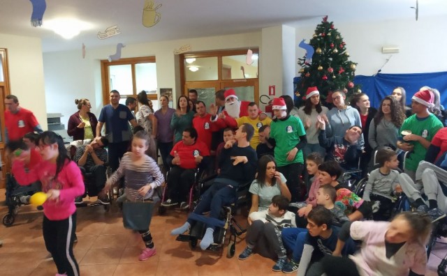 Frama Široki Brijeg i dom „Marija – naša nada“ organizirali božićnu priredbu za djecu s poteškoćama u razvoju