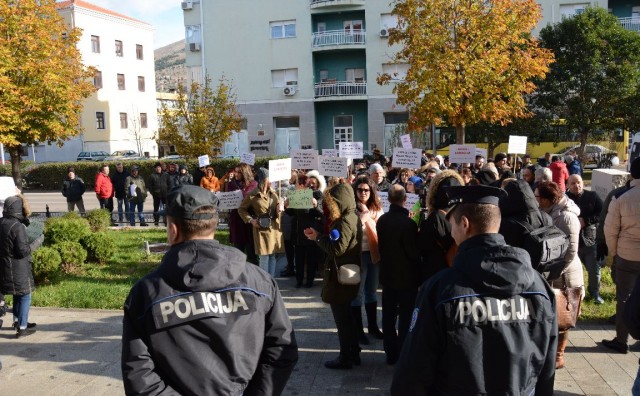 jp uborak, deponija uborak , prosvjed, vijećnica