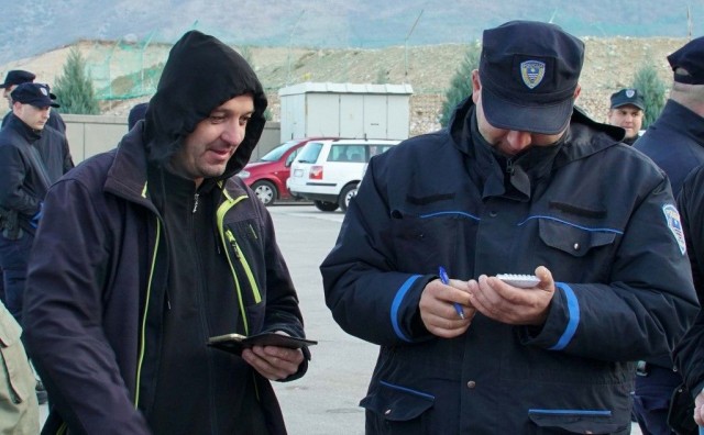 policija, Mostar, uborak, Mostar, prekršajni nalog, uborak