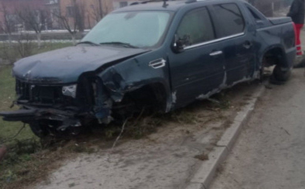 Pričinjena veća materijalna šteta na automobilu