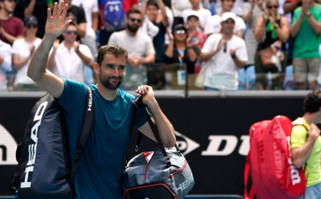 Marin Čilić napušta teren nakon poraza