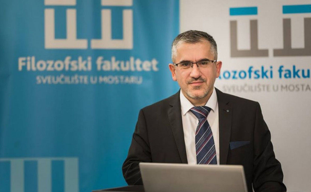 DEKAN FILOZOFSKOG FAKULTETA Objavljena knjiga Ivice Musića 'Memento akademskoga pisma'