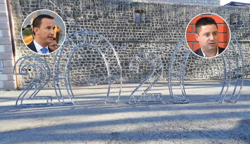 TREBINJE Postavili novogodišnje ukrase pa raspisali tender za nabavku?