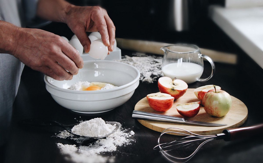 PITA OD JABUKA Recept za desert koji možete prošvercati i za vrijeme dijete