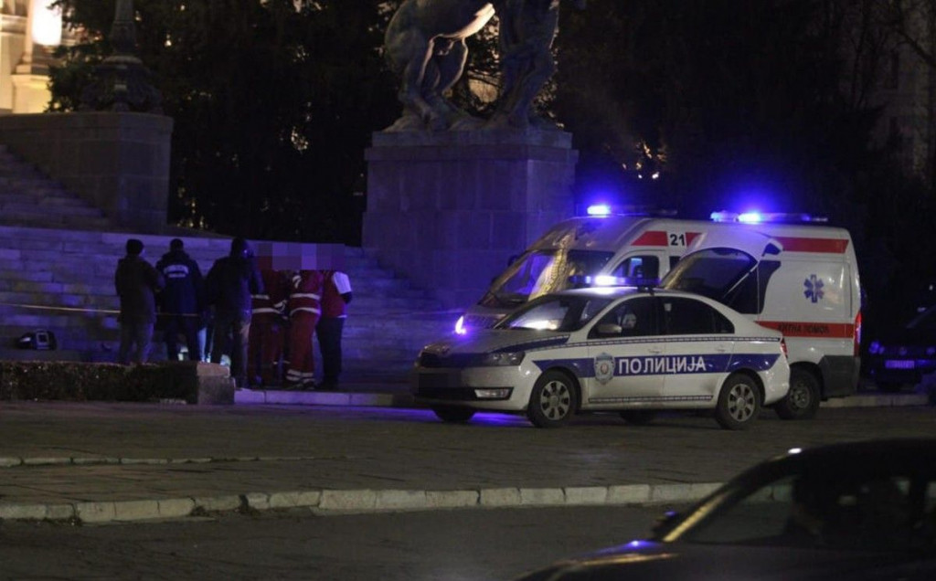 Samoubojstvo ispred Skupštine Srbije
