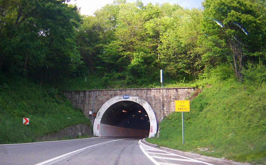 Na magistralnoj cesti Tarčin-Konjic od 17 do 4 prometuje se samo jednom trakom
