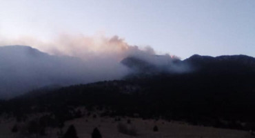 Mostarski vatrogasci gase dva požara u okolici Mostara