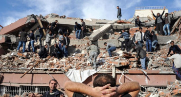Potres magnitude 6,8 pogodio istok Turske, ima mrtvih!