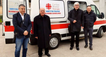 Mostarski Caritas dobio sanitetsko vozilo