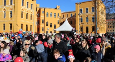 doček Nove godine, mališani