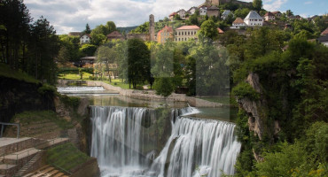 U subotu otvaranje 250 metara dugog zip-linea u Jajcu