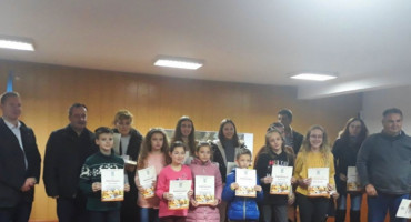 SVEČANO PROGLAŠENJE Mirjana Bačić i Petra Barbir 'najčitateljice' Knjižnice Ljubuški