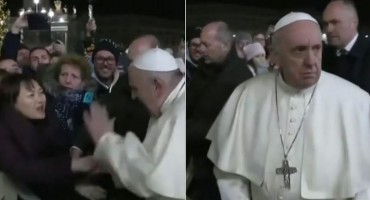 Papa Franjo imao neugodnu situaciju s agresivnom ženom