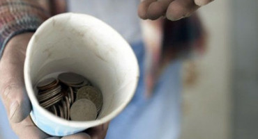 NOVI ZAKON Osim prosjaka kažnjavat će se i osobe koje im daju novac