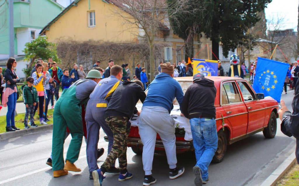 Pregršt veselja i smijeha na ulicama Ljubuškog
