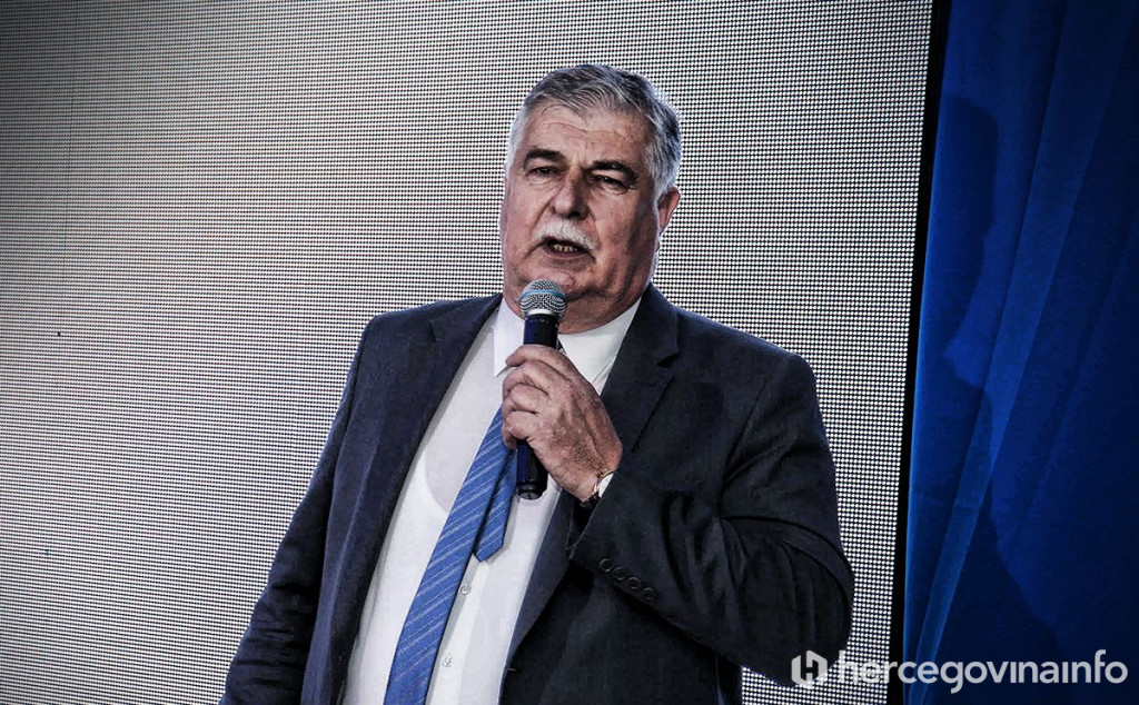 REVIZORI PROČEŠLJALI ŠIROKI BRIJEG Grad bez natječaja i kriterija raspodijelio gotovo milijun maraka!