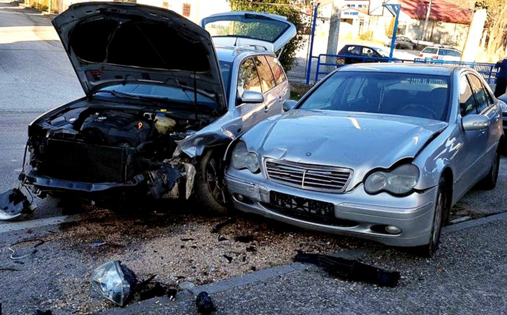 PROMETNA NESREĆA U SOVIĆIMA Sudarila se dva automobila