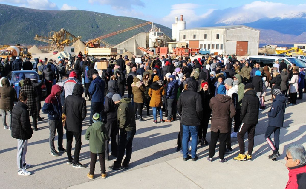 DEPONIJA UBORAK Za noćne dežure 30 KM