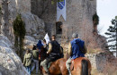 Defile uz vitezove konjanike do Starog grada u Blagaju