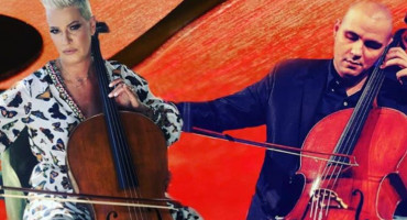 Tijana Dapčević 2 Chellos