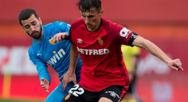 NAPADAČ NA METI VELIKANA Barcelona želi dovesti Hrvata iz Zenice