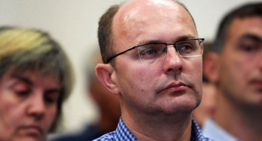 PAPA UDJELJUJE POTPUNI OPROST Upitali smo fra Marija Knezovića što on znači i kome je namijenjen