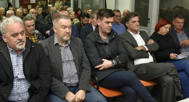 HDZ1990 Zoran Petrić