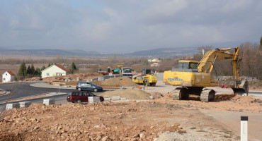 Radovi na cesti Mostar - Široki Brijeg, promet na kružnom toku u Međinama pušten u oba smjera