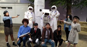 MAŠKARE U MOSTARU Srednjoškolci poslali raketu u svemir