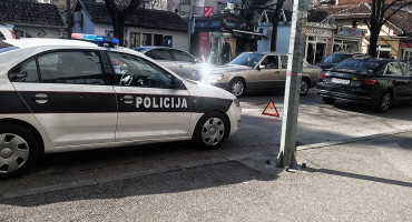 Prometna nesreća u Mostaru, ozlijeđen pješak u ulici Stjepana Radića
