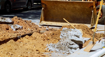 Na dionici Tromeđa - Zvirovići obustavljen promet za teretna vozila i autobuse